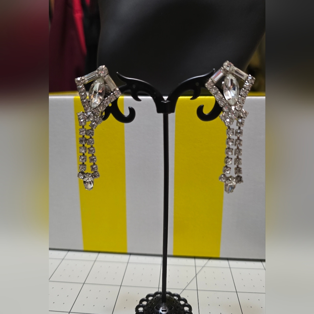Gorgeous Pat Pend Silver Tone Crystal Clip On Earrings
